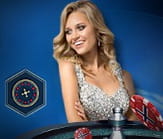 Ein Spielerin vor einem Roulettekessel im Live Dealer Bereich des Luckland Casinos.