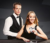 Echte Croupiers im Live Casino von Royal Panda.